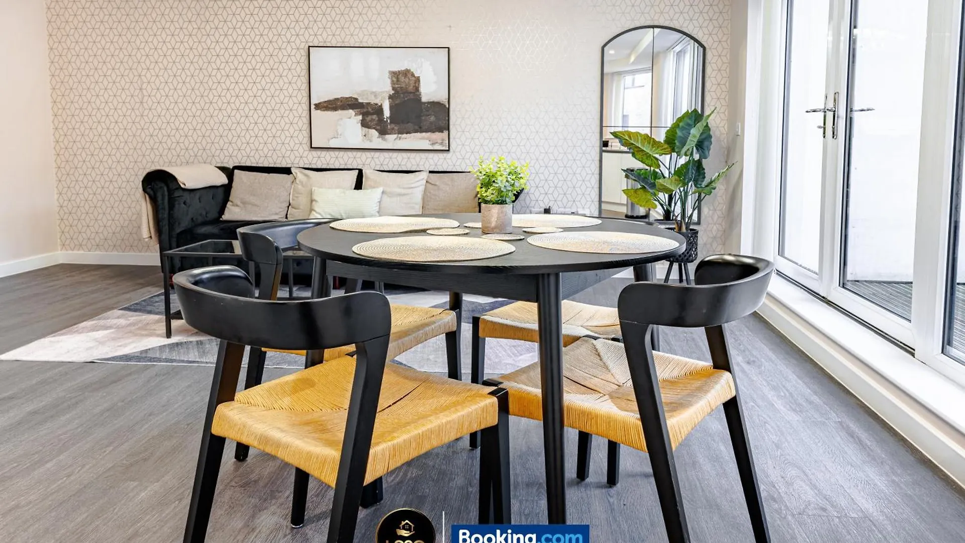 Apartment Stylish 2 Bedroom Apt By Ls2G Short Lets & Serviced Accommodation Greater London With Free Parking