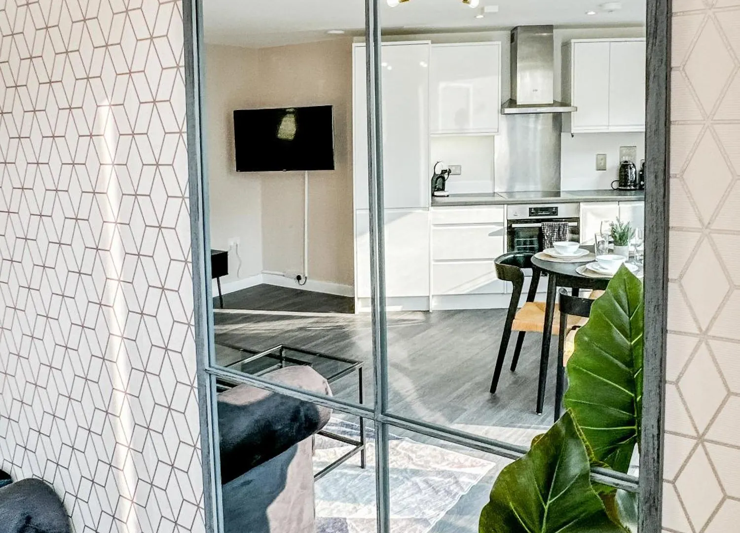 Stylish 2 Bedroom Apt By Ls2G Short Lets & Serviced Accommodation Greater London With Free Parking 0*,  United Kingdom