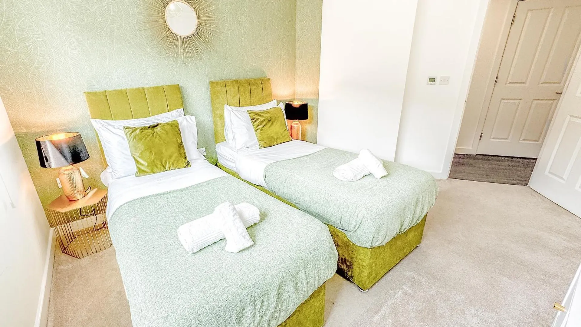 Stylish 2 Bedroom Apt By Ls2G Short Lets & Serviced Accommodation Greater London With Free Parking United Kingdom